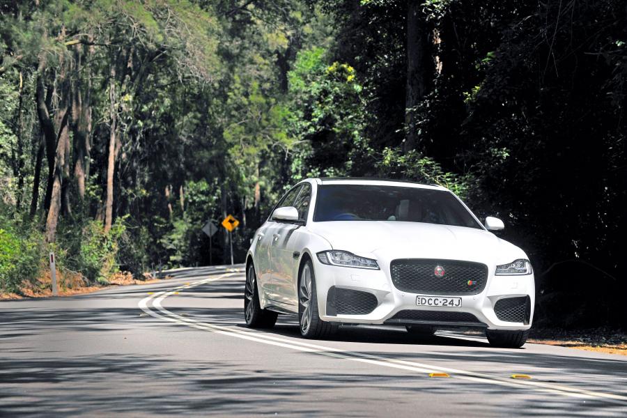  Jaguar XF S 2016 года  (AU) (фото 23 из 31)